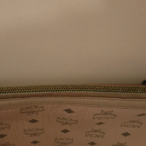 MCM Pink Monogram Shoulder Bag - Picture 2 of 4